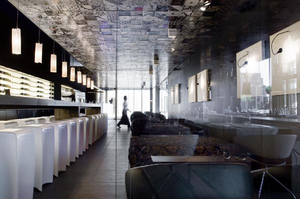 Carbon Hotel